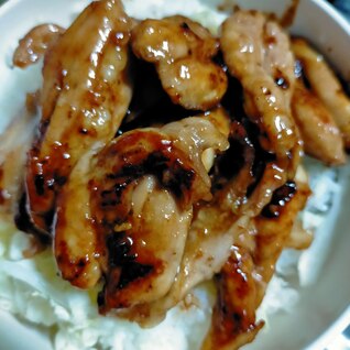 セセリの焼鳥丼